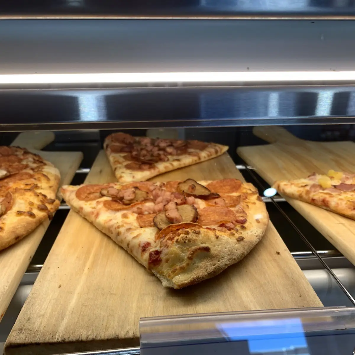 Food & drink, Pizza Pizza