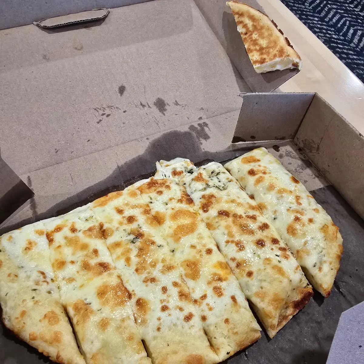 Food & drink, Pizza Pizza
