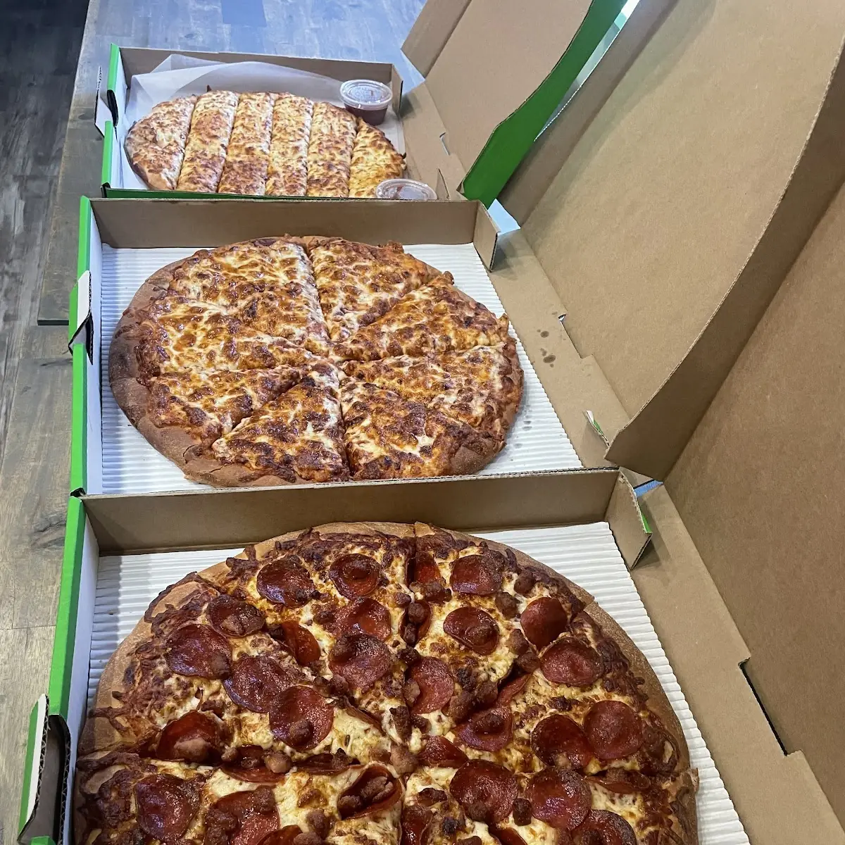 Food & drink, Red Swan Pizza - Brockville