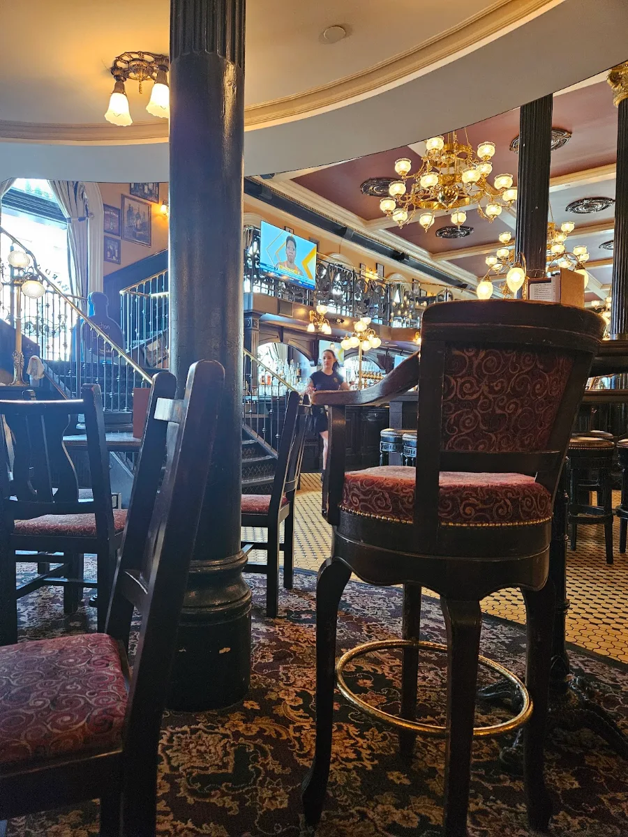 Vibe, Bard & Banker