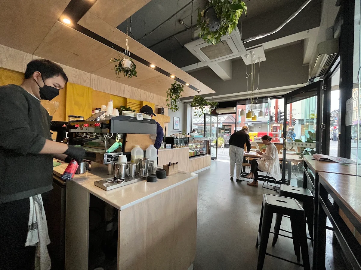 Vibe, Vilicia Cafe