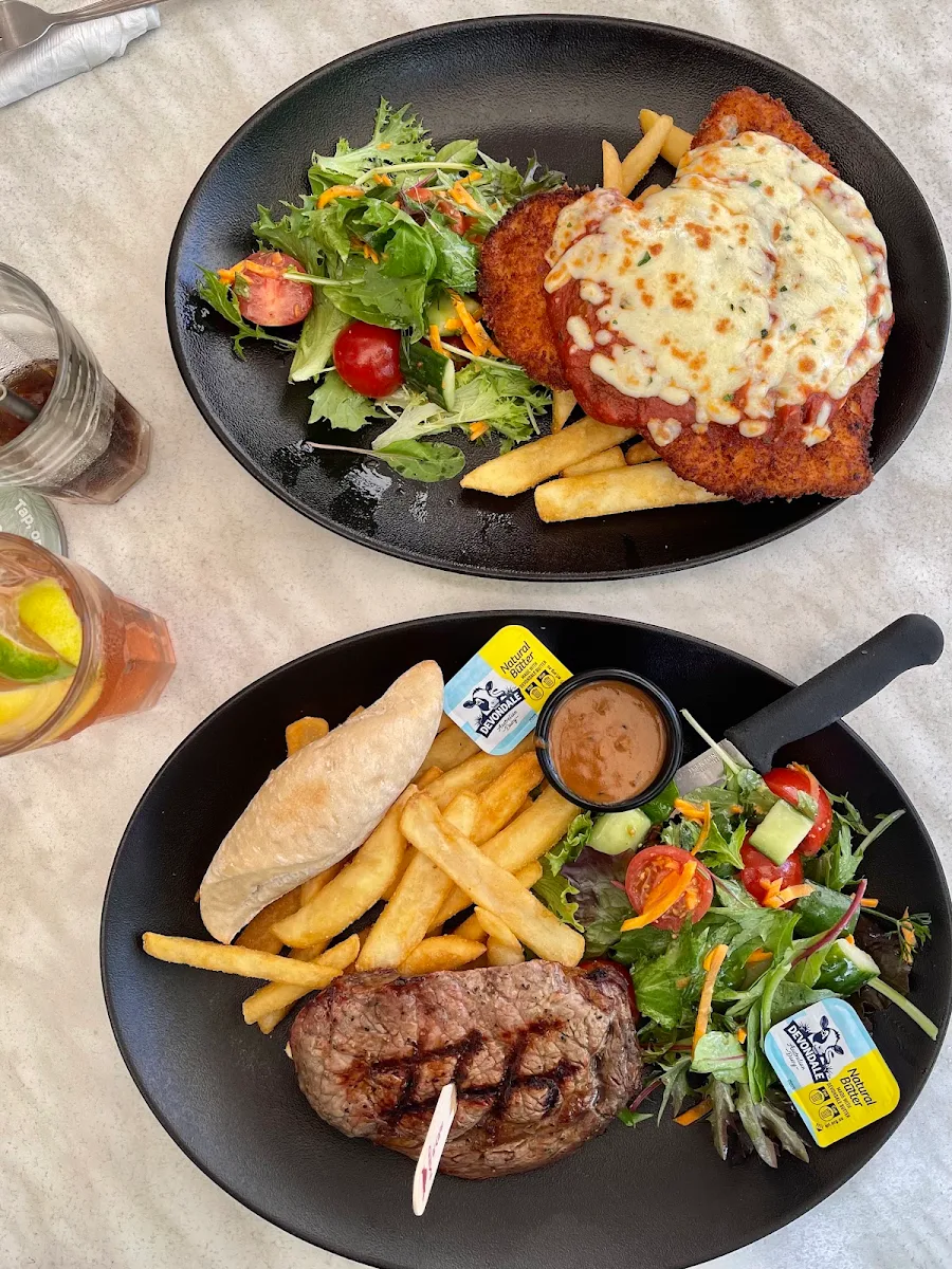 Food & drink, Samford Hotel