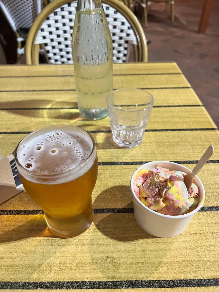 Food & drink, Samford Hotel