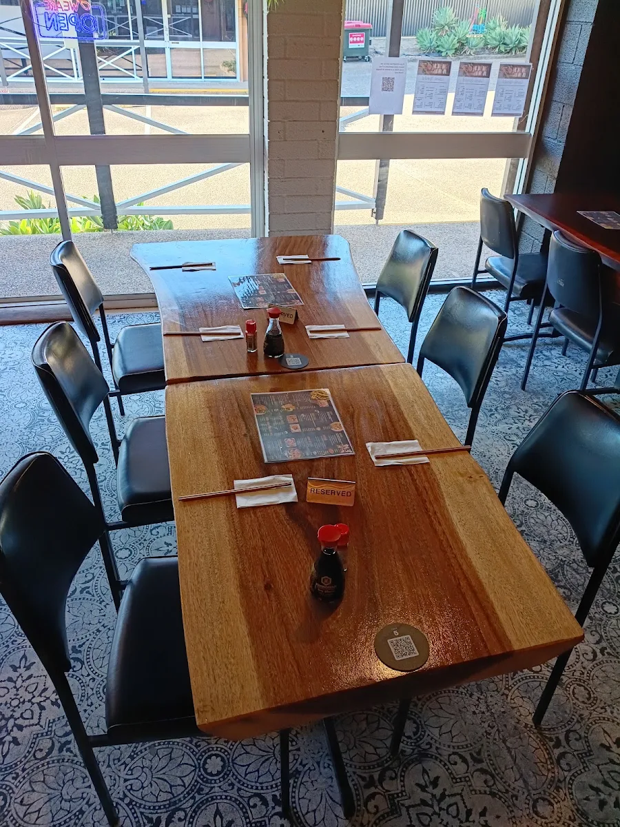 Vibe, Kingdom Sushi Bar Springwood
