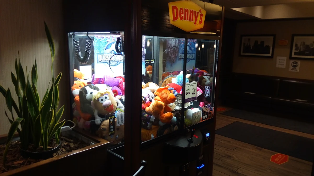 Vibe, Denny's Restaurant Crossroads