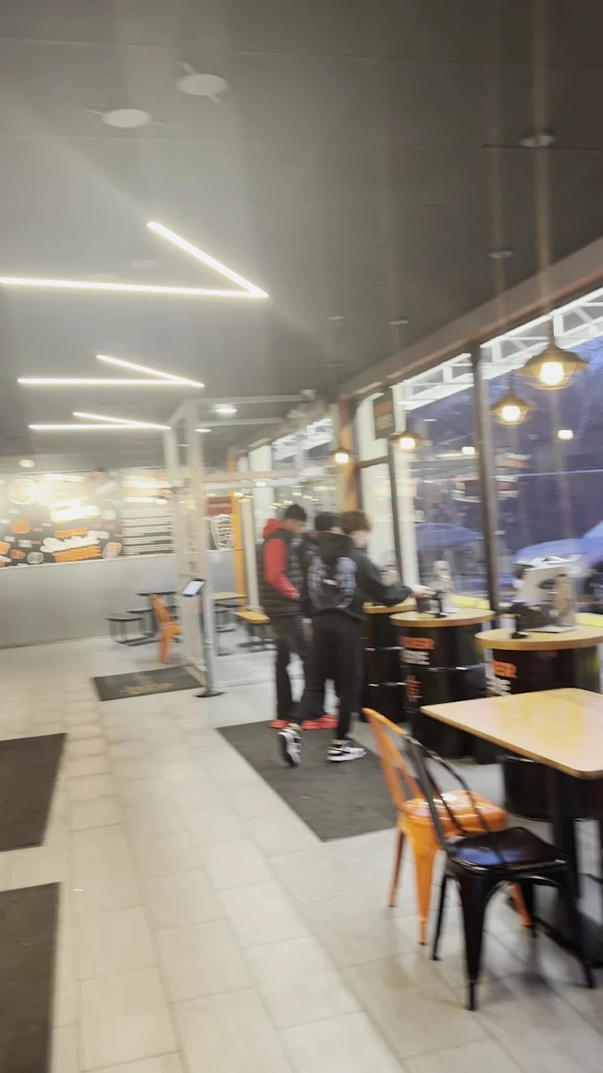 Vibe, Shelby's Legendary Shawarma