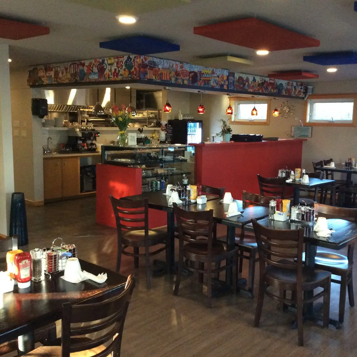 Vibe, SeaBreeze Restaurant & Patio