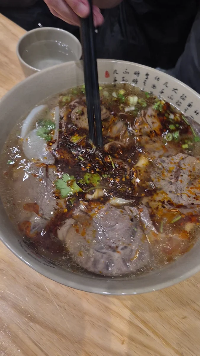 Food & drink, Mogouyan Hand Pulled Noodle (West Edmonton Mall) 磨沟沿老字号兰州牛肉面
