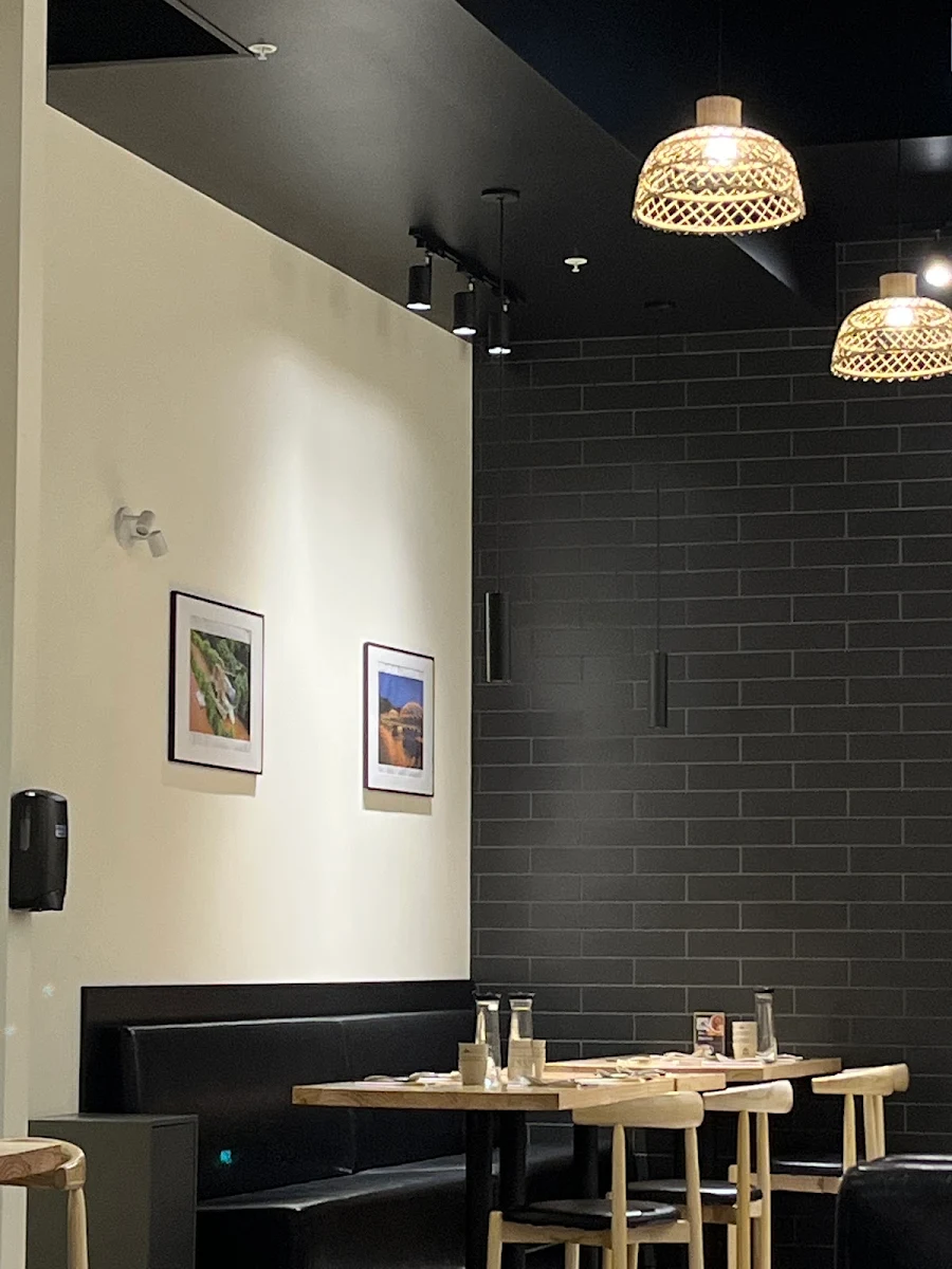 Vibe, Mogouyan Hand Pulled Noodle (West Edmonton Mall) 磨沟沿老字号兰州牛肉面
