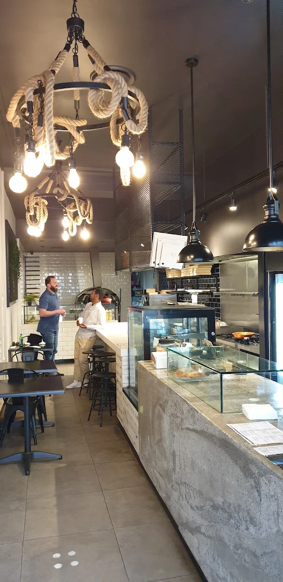 Vibe, Soul Mill Woodfired Pizza