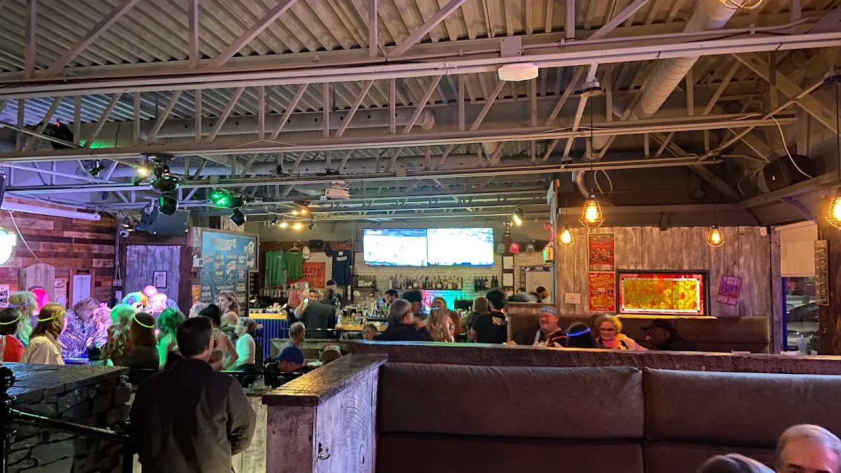 Vibe, Southside Tap and Grill