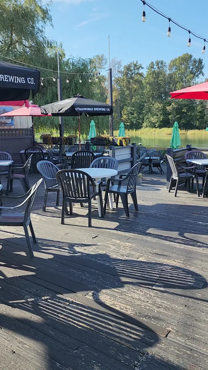 Vibe, Sharkey's Seafood Bar & Grille