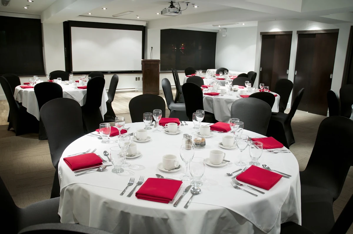 Vibe, Restaurant Le Piolet