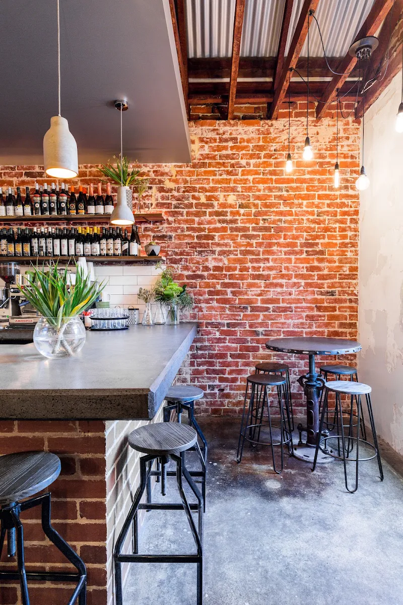 Vibe, Market Eating House