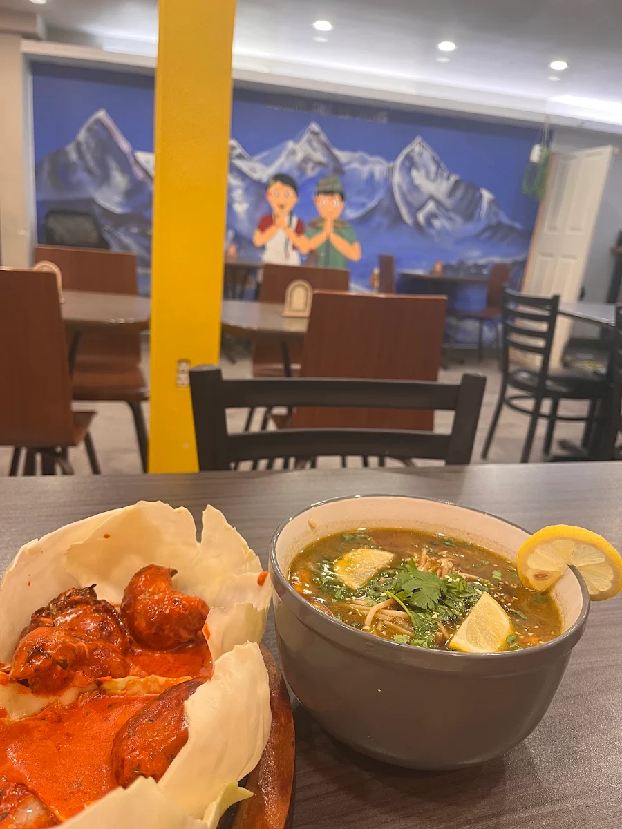 Food & drink, Les Momos