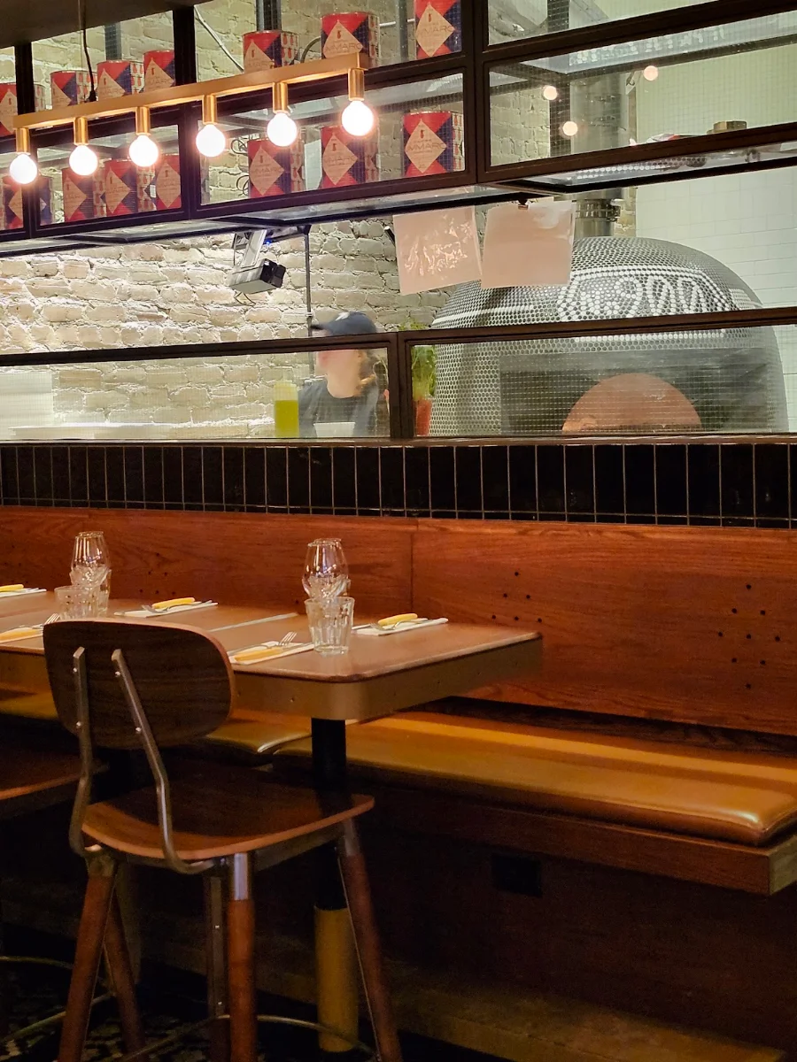 Vibe, Pizzéria NO.900