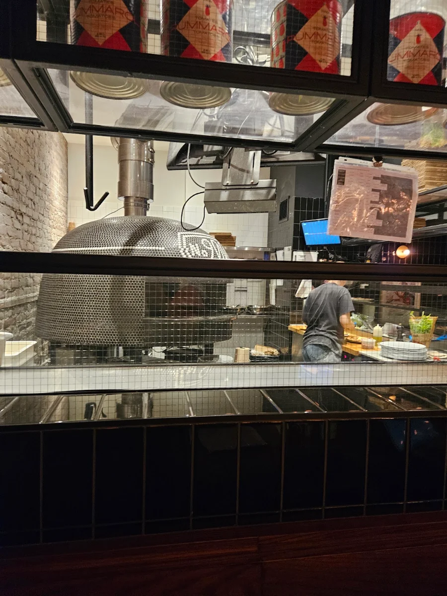 Vibe, Pizzéria NO.900