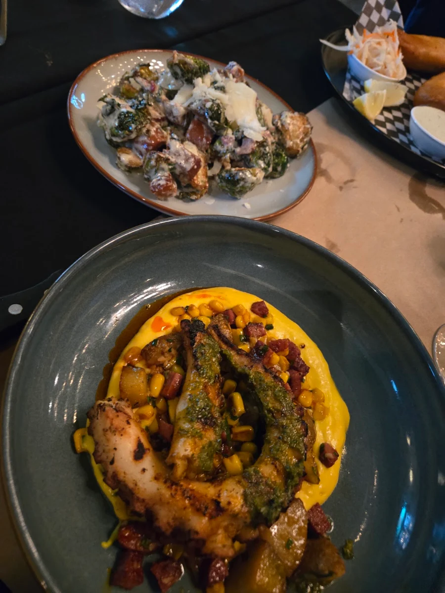 Food & drink, La Demande Générale Valleyfield Bistro & Buvette