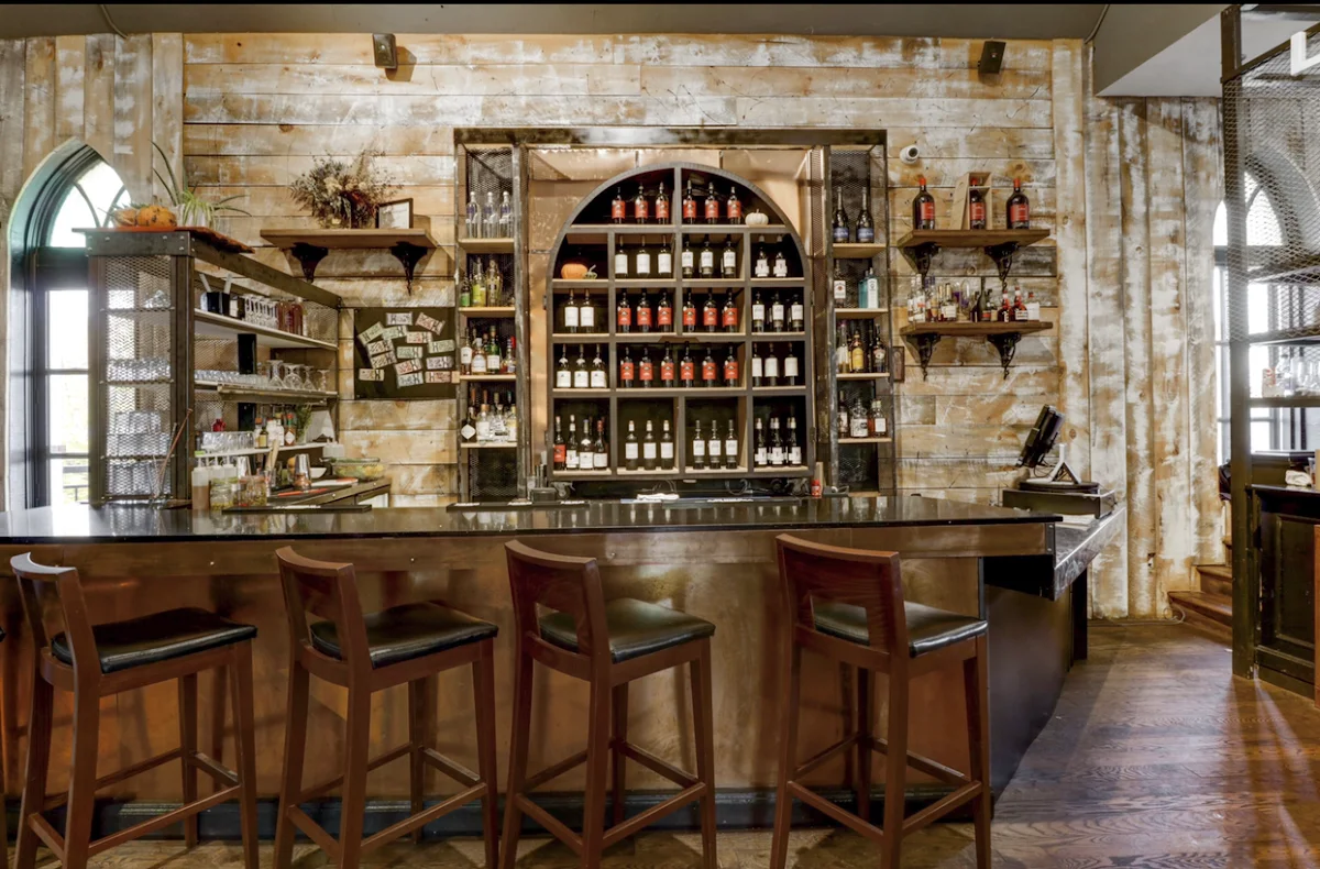 Vibe, La Demande Générale Valleyfield Bistro & Buvette