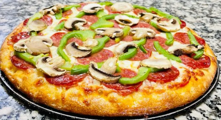 Food & drink, Pizza Pizza