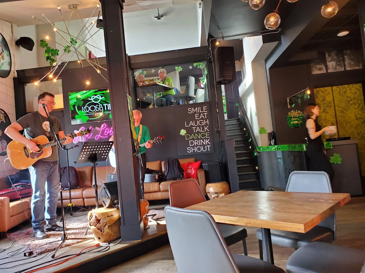 Vibe, Green Sleeves