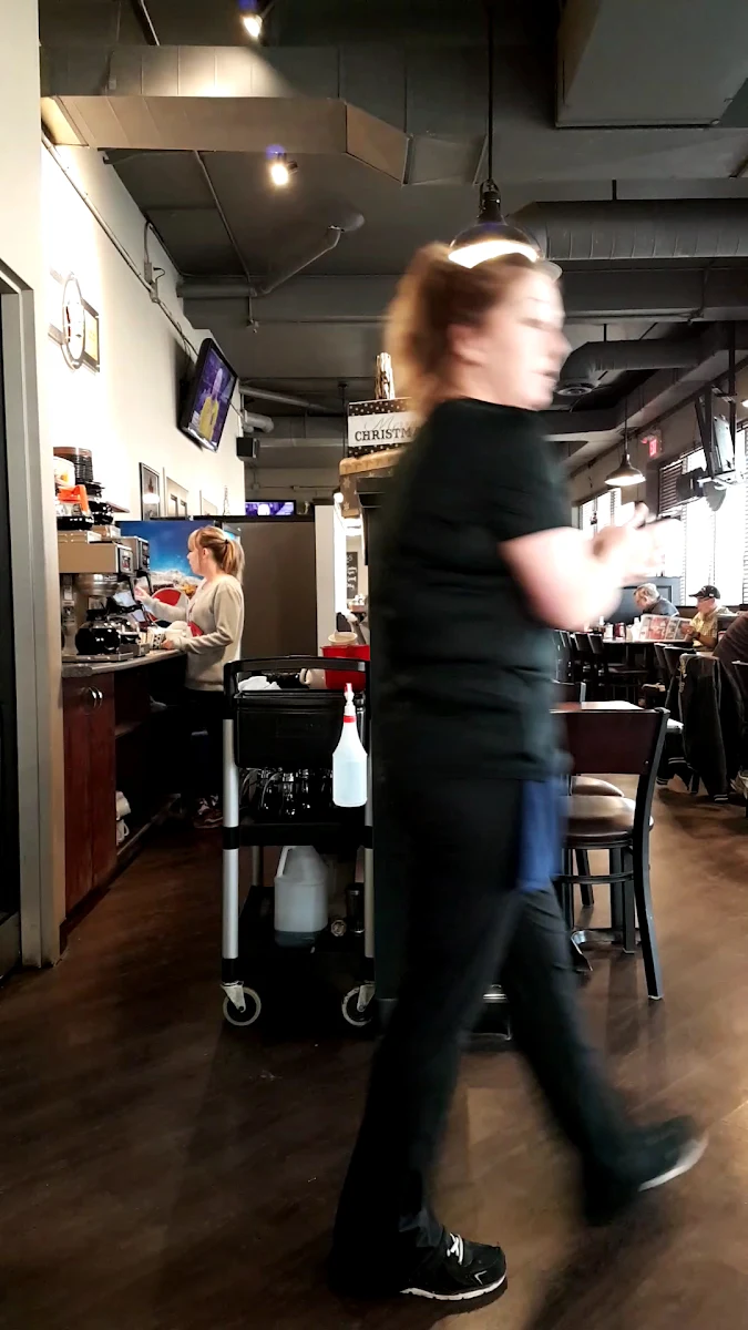 Vibe, M&M Bar and Grill