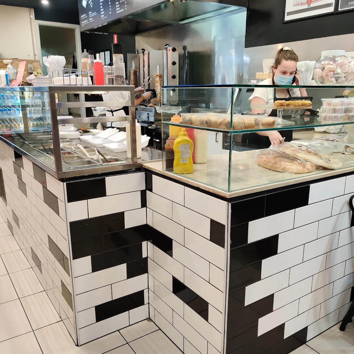 Vibe, Mentone Kebab House