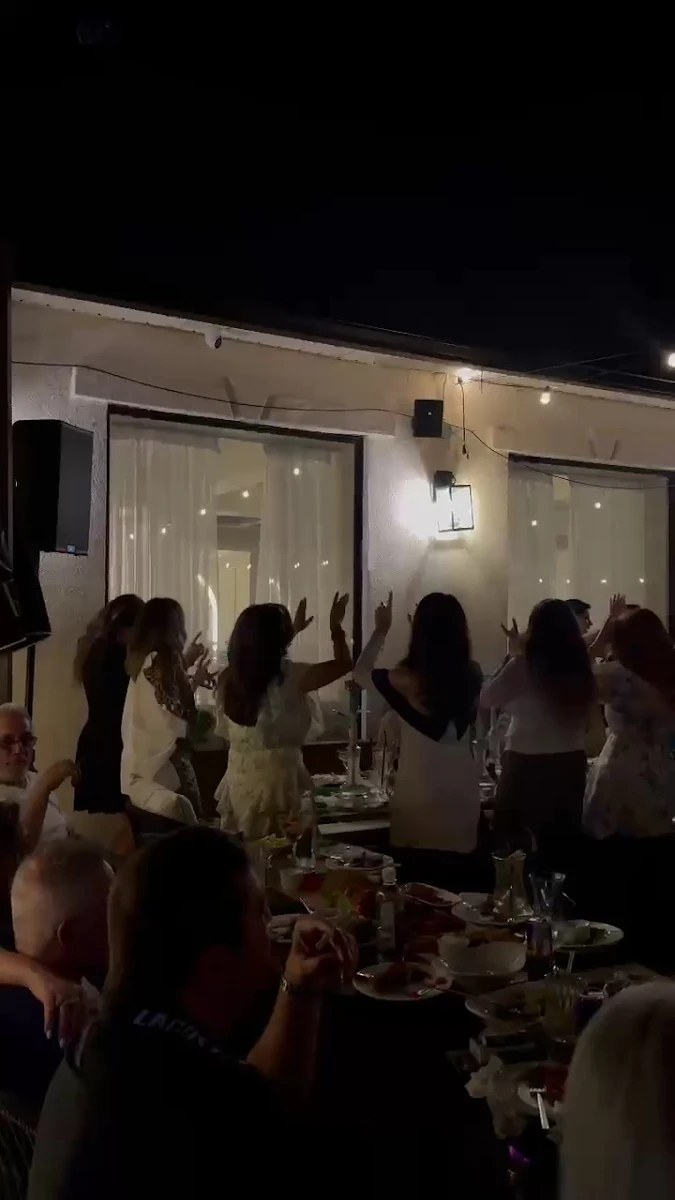 Vibe, Opal Lounge Oakville (Middle Eastern Restaurant)