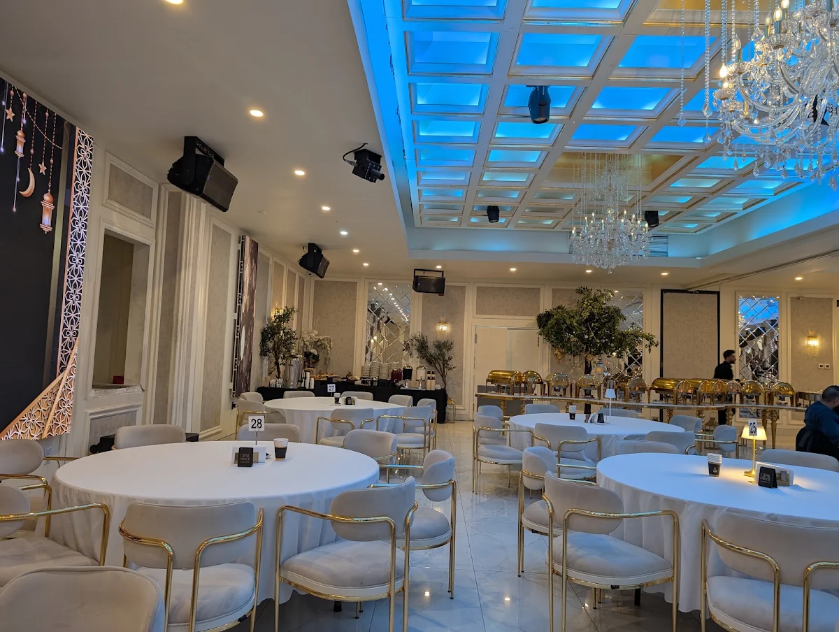 Vibe, Opal Lounge Oakville (Middle Eastern Restaurant)
