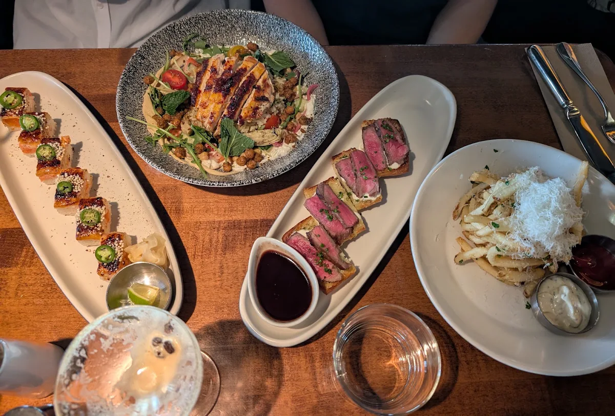 Food & drink, JOEY Rideau