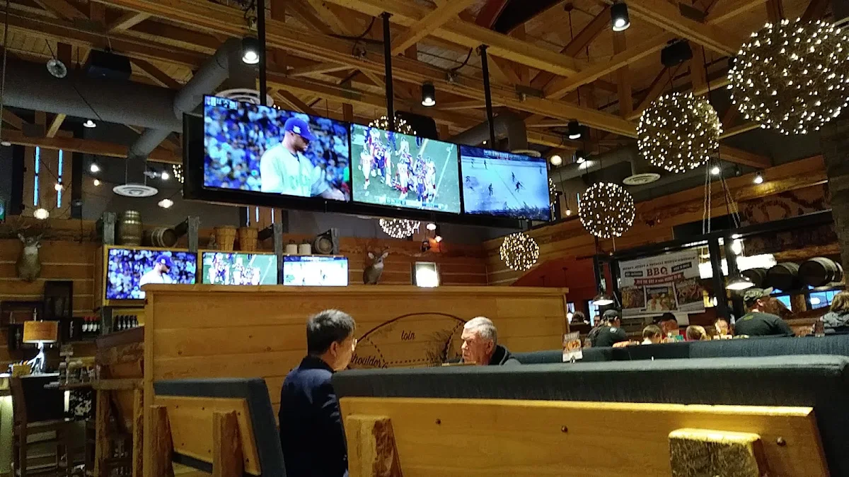 Vibe, Montana’s BBQ & Bar