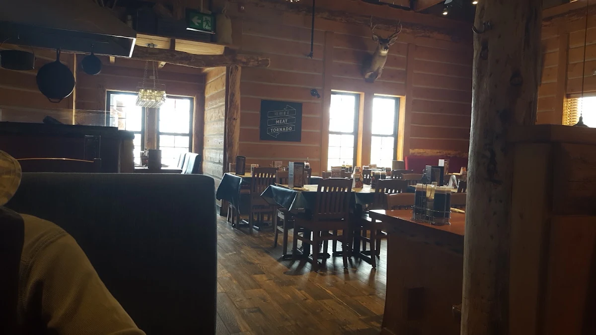 Vibe, Montana’s BBQ & Bar