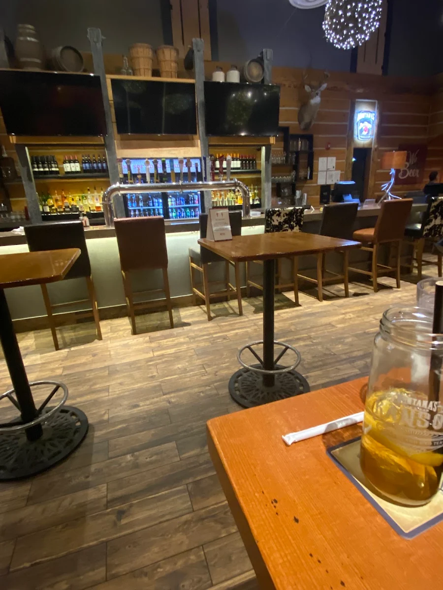 Vibe, Montana’s BBQ & Bar