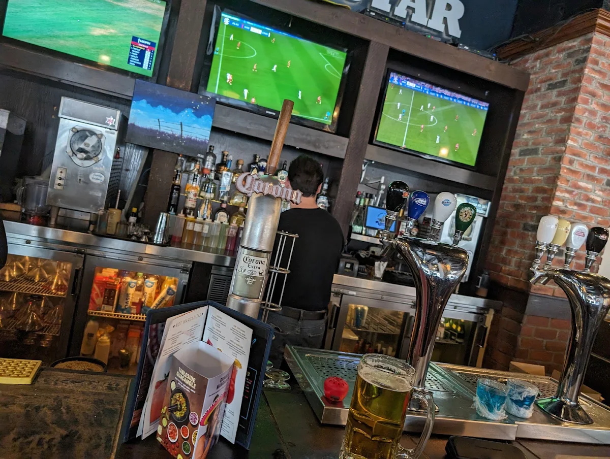 Vibe, Lone Star Texas Grill