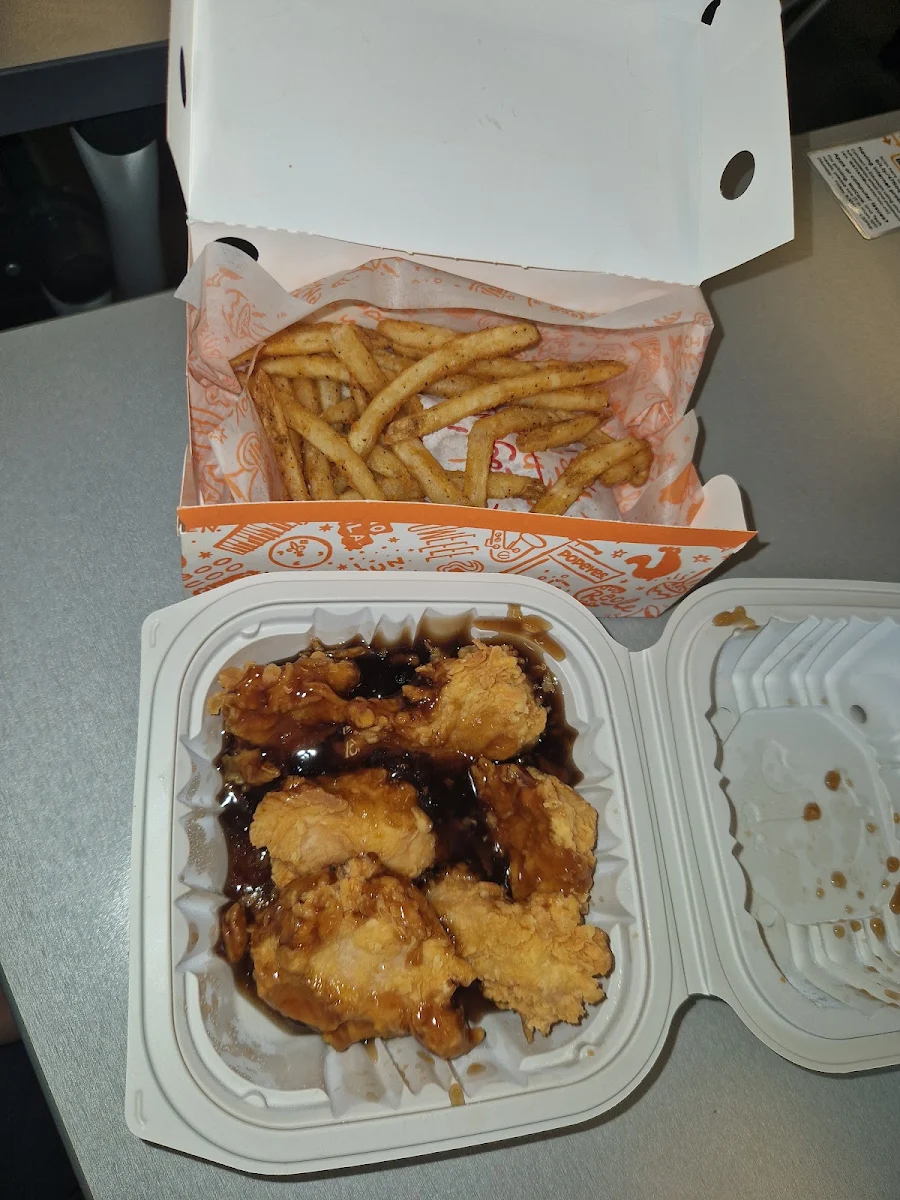 Food & drink, Popeyes Louisiana Kitchen