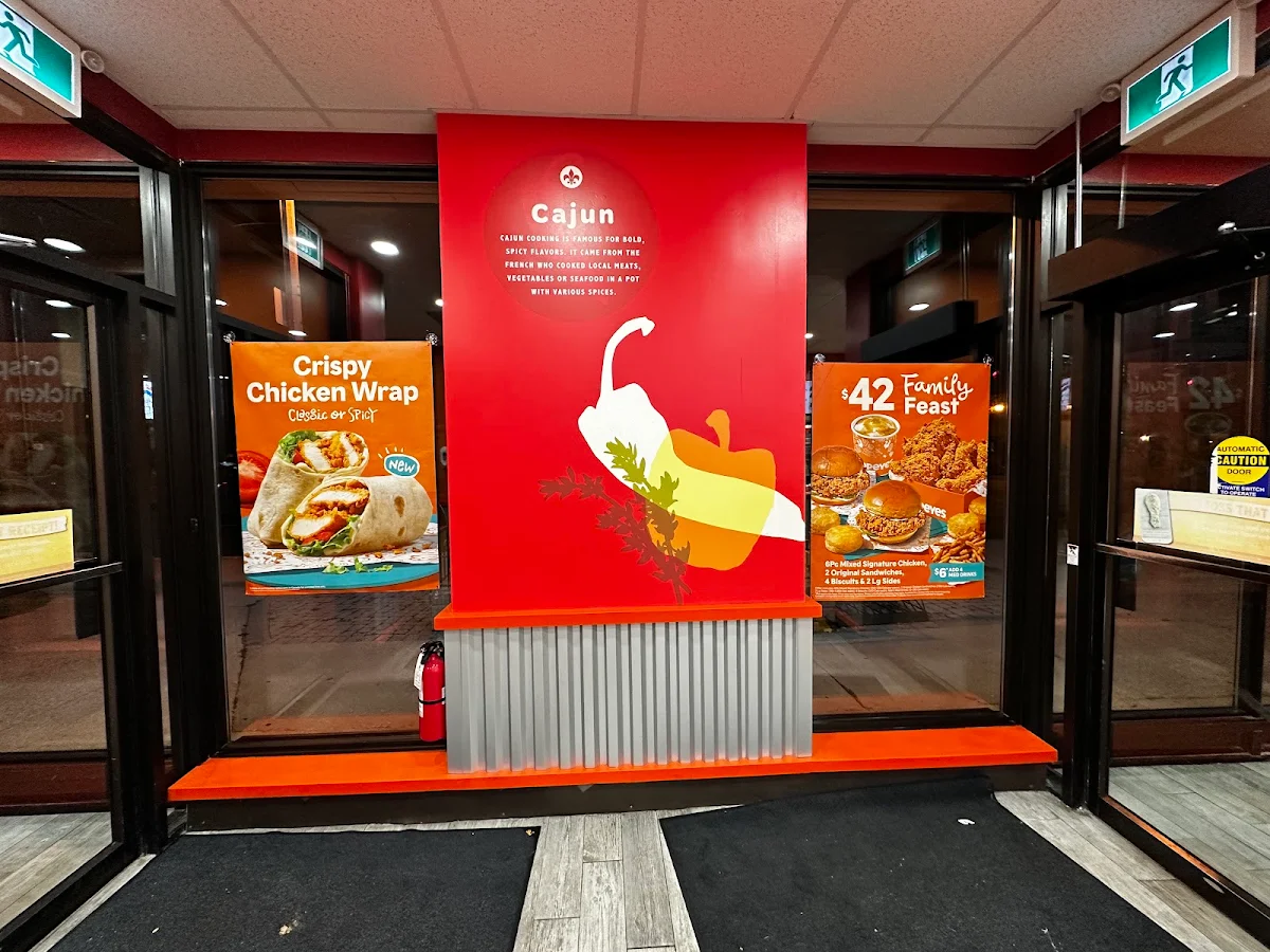 Menu, Popeyes Louisiana Kitchen