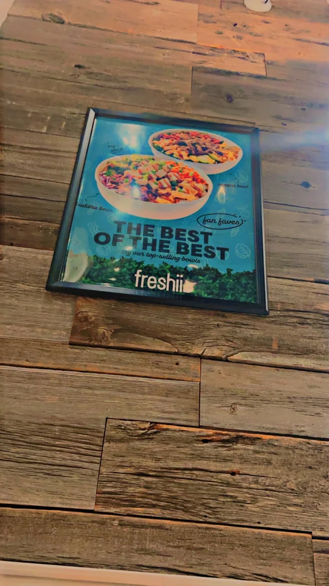 Menu, Freshii