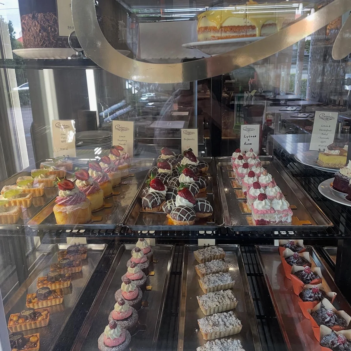 Vibe, Cream Patisserie Boulangerie
