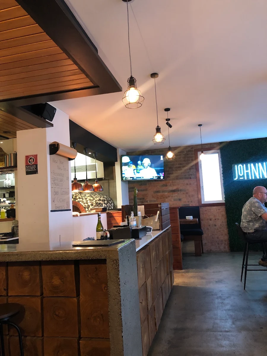 Vibe, Johnny Tapas