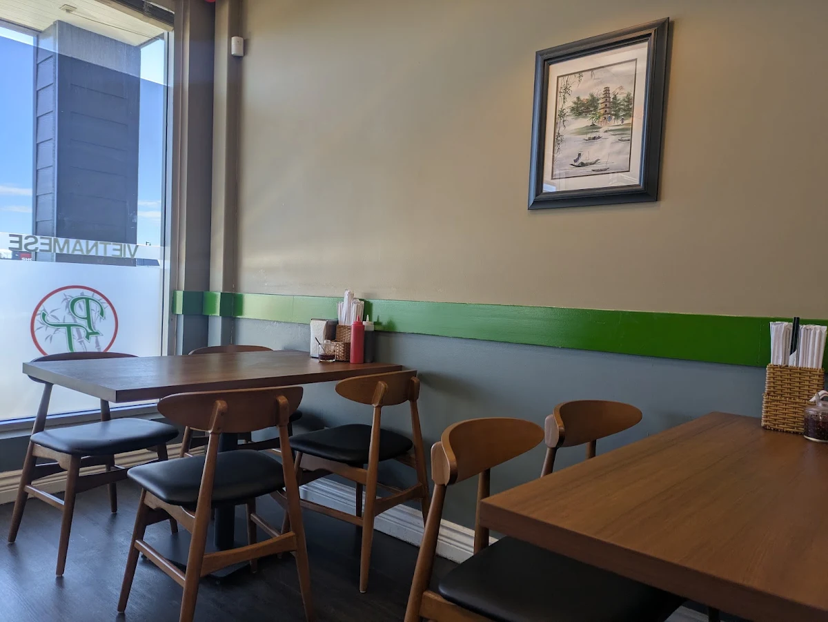 Vibe, Pho Aldergrove Tran Vietnamese Restaurant