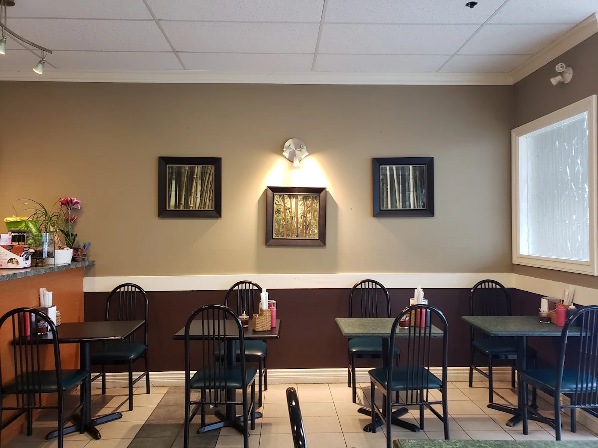 Vibe, Pho Aldergrove Tran Vietnamese Restaurant