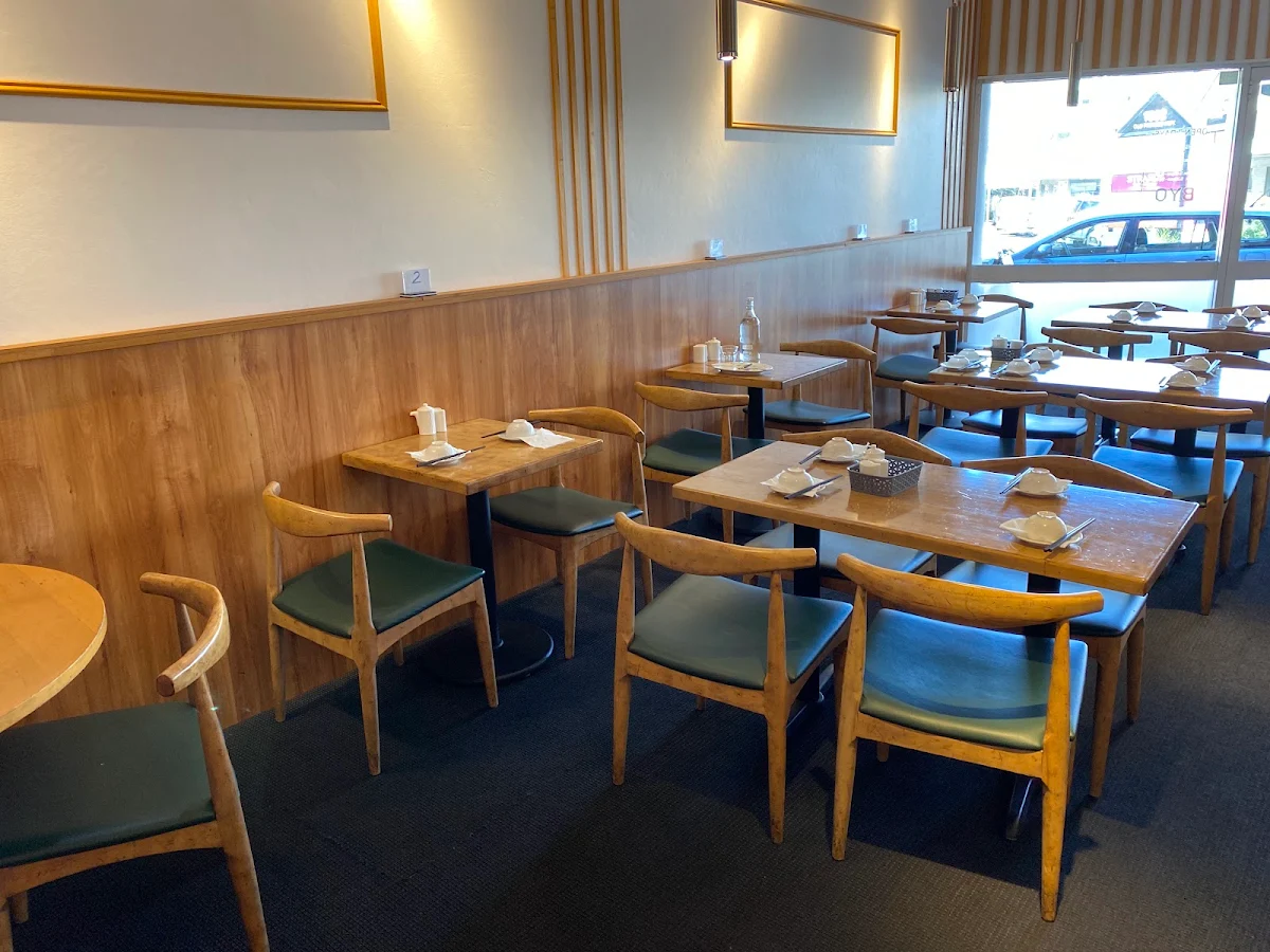 Vibe, Billy's Bowl Restaurant
