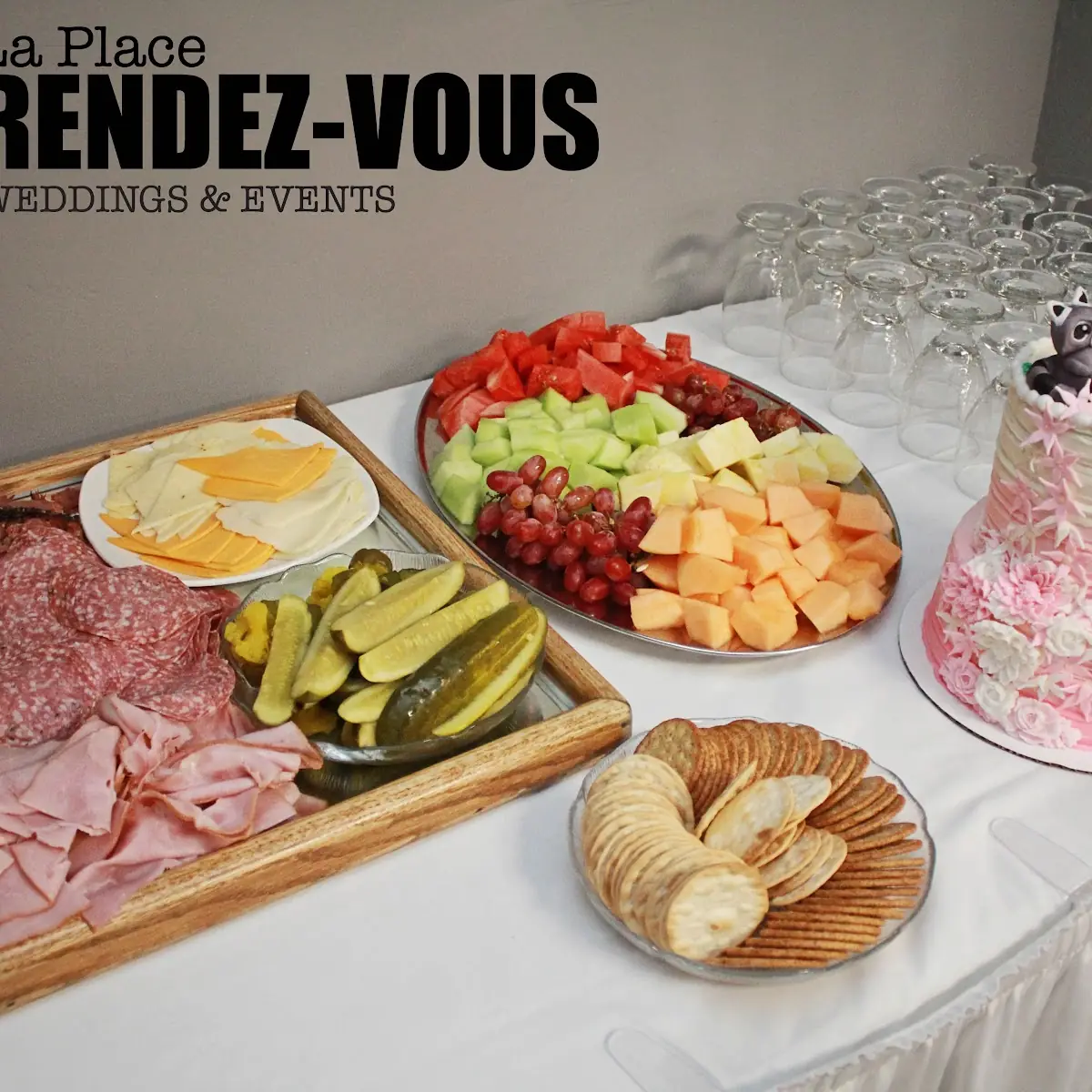 Food & drink, La Place Rendez-Vous