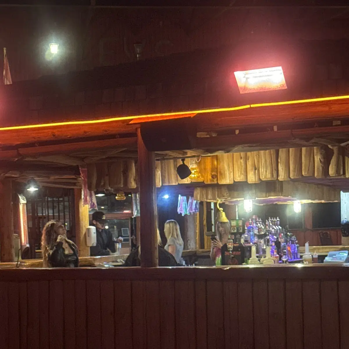 Vibe, Top Hat Billiards