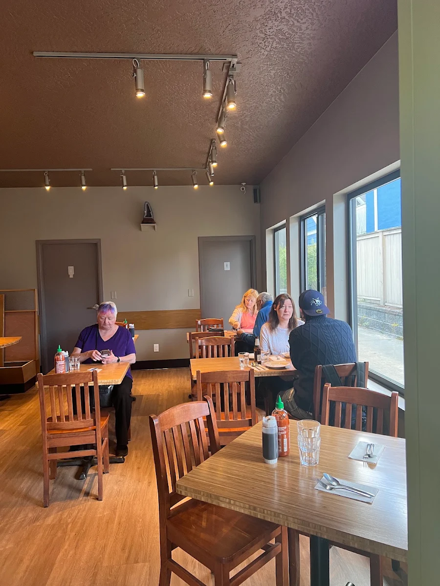 Vibe, Little Thai Place