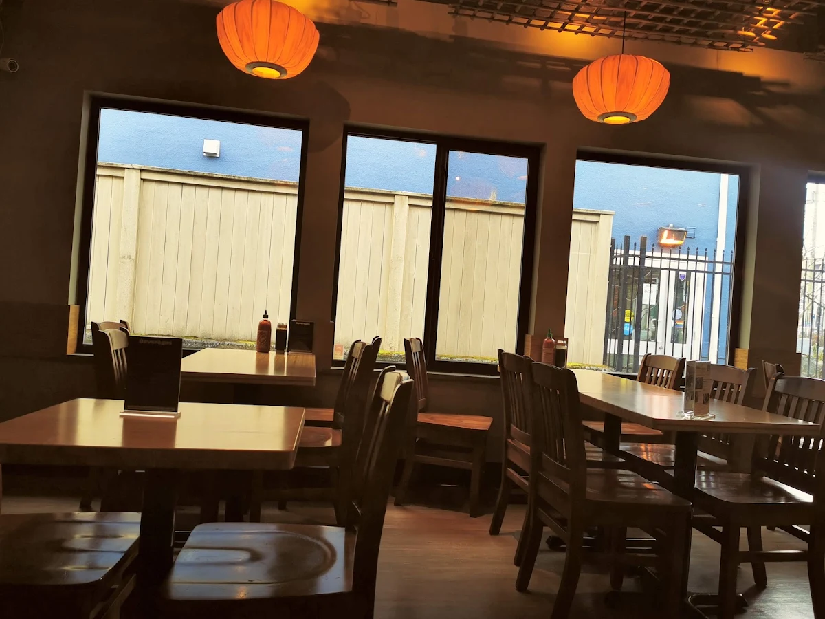 Vibe, Little Thai Place