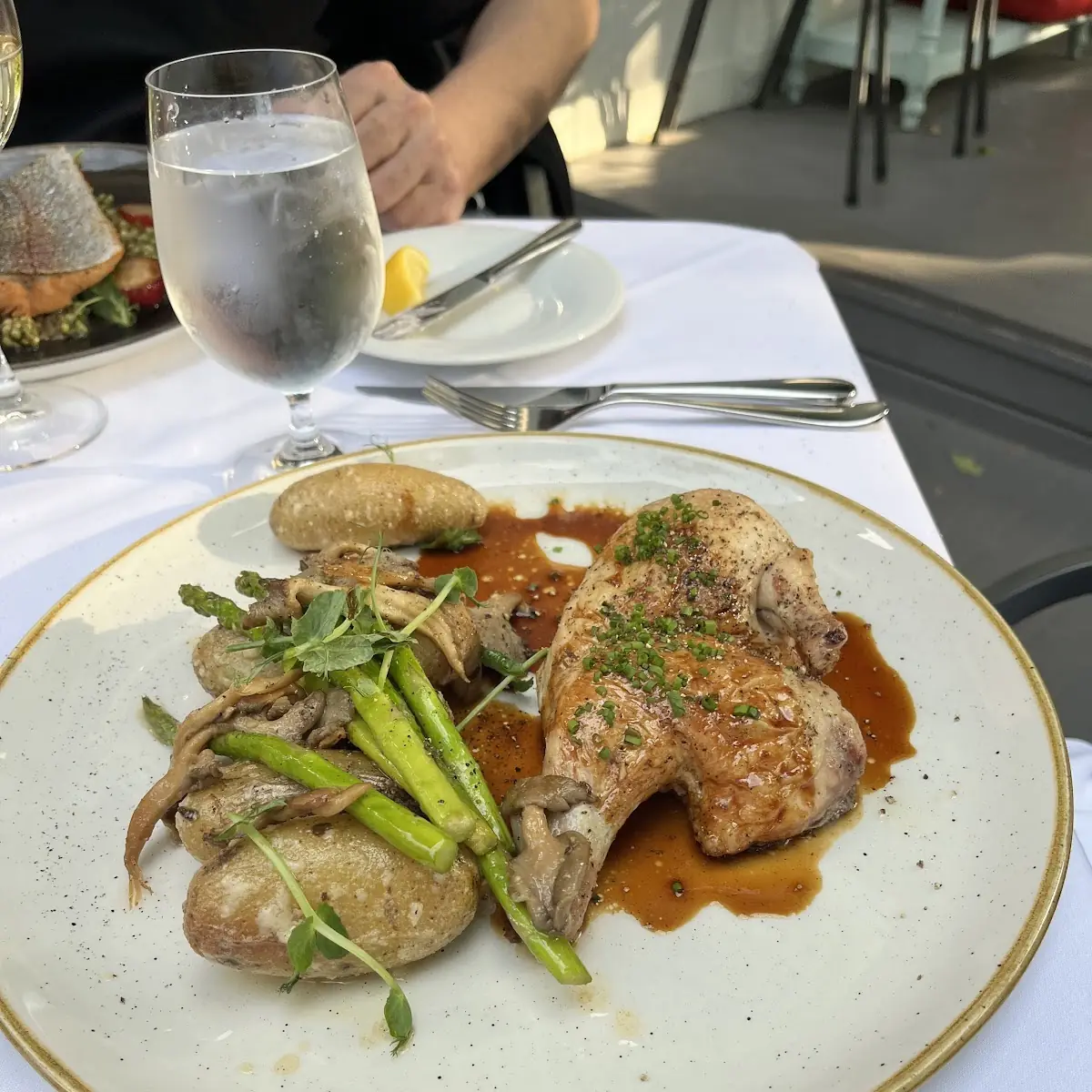 Food & drink, HOB NOB Restaurant