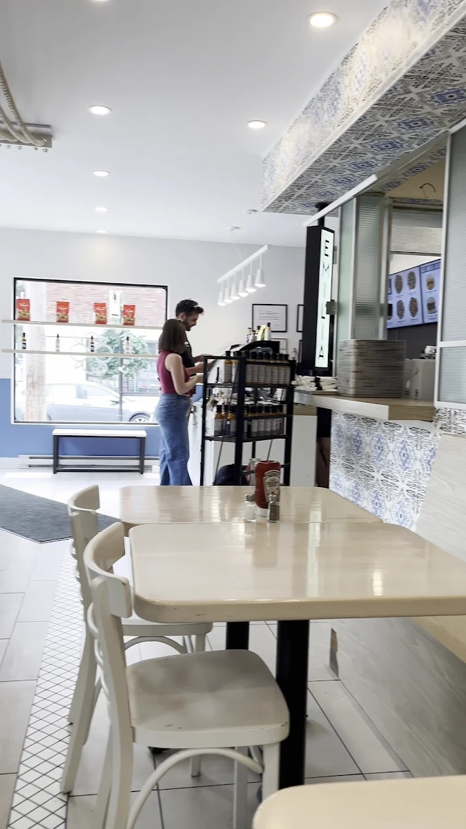 Vibe, Emilia (Villeray)