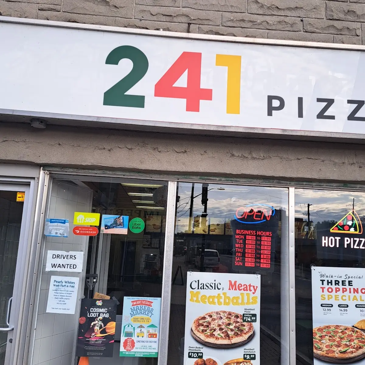 Menu, 241 Pizza