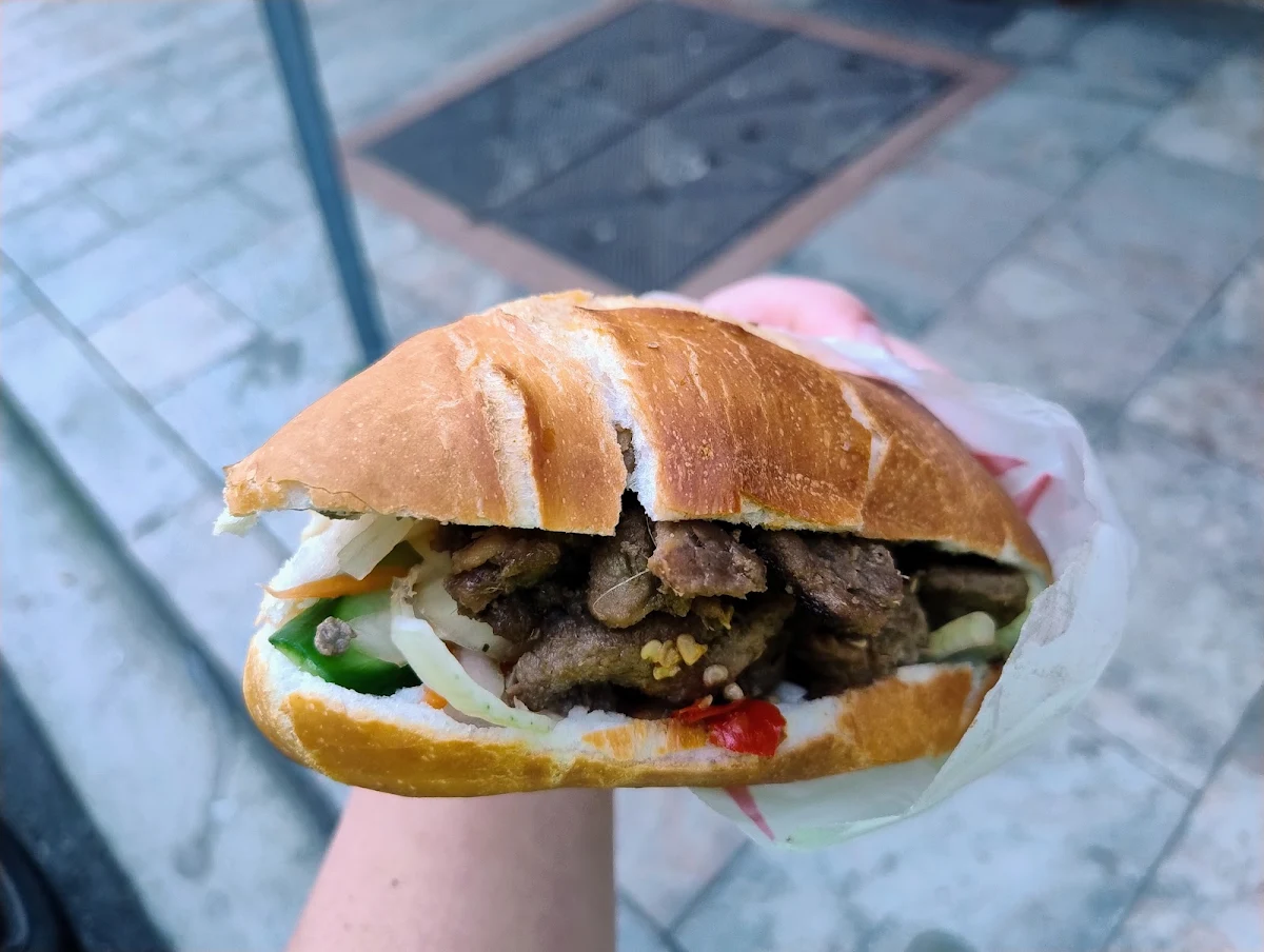 Food & drink, Destination Roll